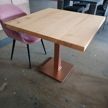 Laden Sie das Bild in den Galerie-Viewer, Bistrotisch Ahorn Nr.25