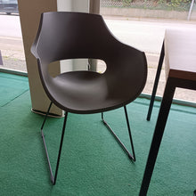 Laden Sie das Bild in den Galerie-Viewer, BoBlue Schalenstuhl PREIS 6tlg. STÜCKPREIS