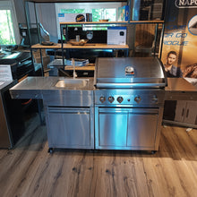 Laden Sie das Bild in den Galerie-Viewer, GRANDHALL Gasgrill Elite Grill Zeile 4 Brenner + Sizzle+Buckburner -Grill 10+11-