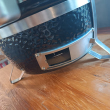 Laden Sie das Bild in den Galerie-Viewer, MONOLITH ICON Grill mit Feuerplatte Wok-Krone -Grill 38+39+40-