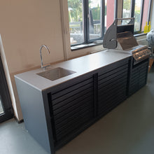 Laden Sie das Bild in den Galerie-Viewer, Dukin Aussenküche inkl . Spühlbecken und Grill Napoleon -Grill 66-