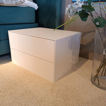 Laden Sie das Bild in den Galerie-Viewer, Domino Nachtkonsole*