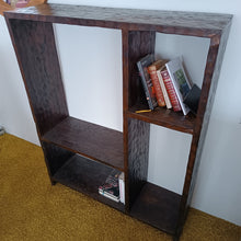 Laden Sie das Bild in den Galerie-Viewer, Regal / Konsole*