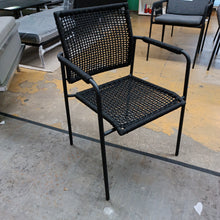 Laden Sie das Bild in den Galerie-Viewer, Eero Outdoor Stuhl