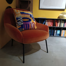 Laden Sie das Bild in den Galerie-Viewer, Freistil Sessel 138*