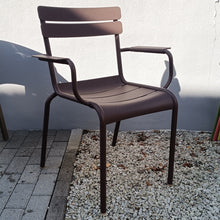 Laden Sie das Bild in den Galerie-Viewer, EINZELSTUHL FERMOB Bridge Luxembourg STUHL3