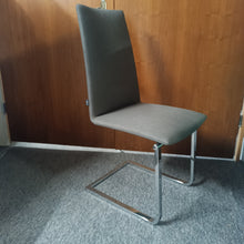 Laden Sie das Bild in den Galerie-Viewer, Soma Freischwinger 2 4er-SET STÜCKPREIS