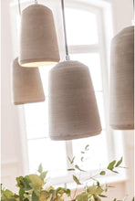 Laden Sie das Bild in den Galerie-Viewer, Kare Design Hängeleuchte Dining Concrete Cinque, 120x160x15cm