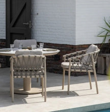 Laden Sie das Bild in den Galerie-Viewer, 4 Seasons Dining Chair Serie Piacenza