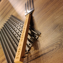 Laden Sie das Bild in den Galerie-Viewer, GrillGrate Grillrost Set