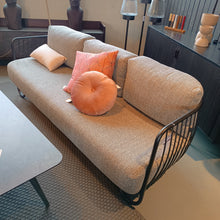Laden Sie das Bild in den Galerie-Viewer, STERN ÄRA Ila 3 SitzerSofa