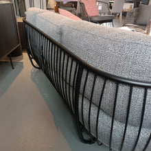 Laden Sie das Bild in den Galerie-Viewer, STERN ÄRA Ila 3 SitzerSofa