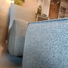 Laden Sie das Bild in den Galerie-Viewer, Outdoor Schwingsessel + Hocker Majka"