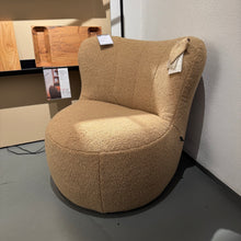 Laden Sie das Bild in den Galerie-Viewer, Freistil Sessel Teddy Stoff 6533 braunbeige
