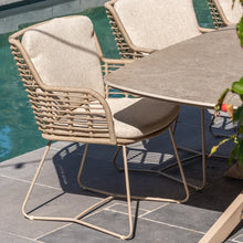 Laden Sie das Bild in den Galerie-Viewer, 4 Seasons Dining Chair Serie Fabrice