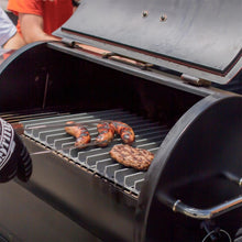 Laden Sie das Bild in den Galerie-Viewer, GrillGrate Grillrost Set