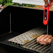 Laden Sie das Bild in den Galerie-Viewer, GrillGrate Grillrost Set