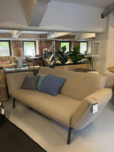 Laden Sie das Bild in den Galerie-Viewer, Lounge Element Luna