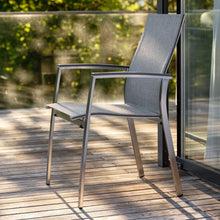 Laden Sie das Bild in den Galerie-Viewer, STERN 6er StuhlSet Mika*
