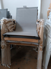 Laden Sie das Bild in den Galerie-Viewer, STERN | Stapelsessel New Top