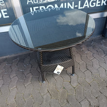 Laden Sie das Bild in den Galerie-Viewer, 4 Seasons Rattantisch
