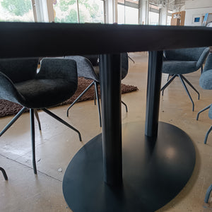 EleOval Tisch*