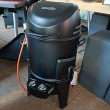 Laden Sie das Bild in den Galerie-Viewer, Grill 22 CHARBROIL - Big Easy Smoker Gas
