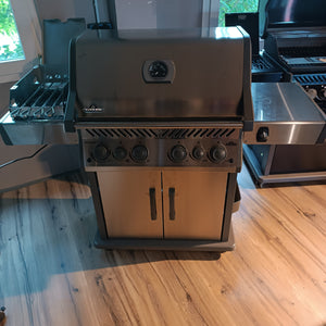 VERKAUFT! NAPOLEON - Rogue  525 SE Edelstahl -Grill 47-