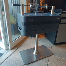 Laden Sie das Bild in den Galerie-Viewer, Grill 3 EVERDURE - Fusion Holzkohlegrill mit Rotiserie

