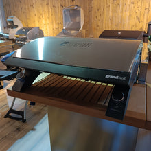 Laden Sie das Bild in den Galerie-Viewer, Grill 14 GRANDHALL - E-Grill Elektrogrill
