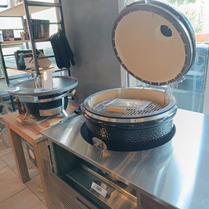 VERKAUFT! Grill 41+42 Monolith Classic BBQ Guru Edition +  KAMADOSPACE Grillküche