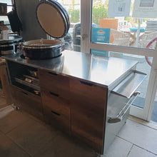 Laden Sie das Bild in den Galerie-Viewer, VERKAUFT! Grill 41+42 Monolith Classic BBQ Guru Edition +  KAMADOSPACE Grillküche
