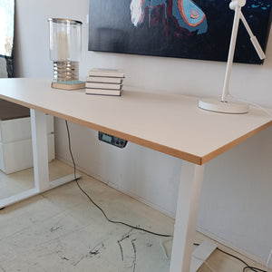 Artiq Höhenverstellbarer Schreibtisch*