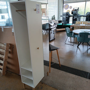 Garderobe*