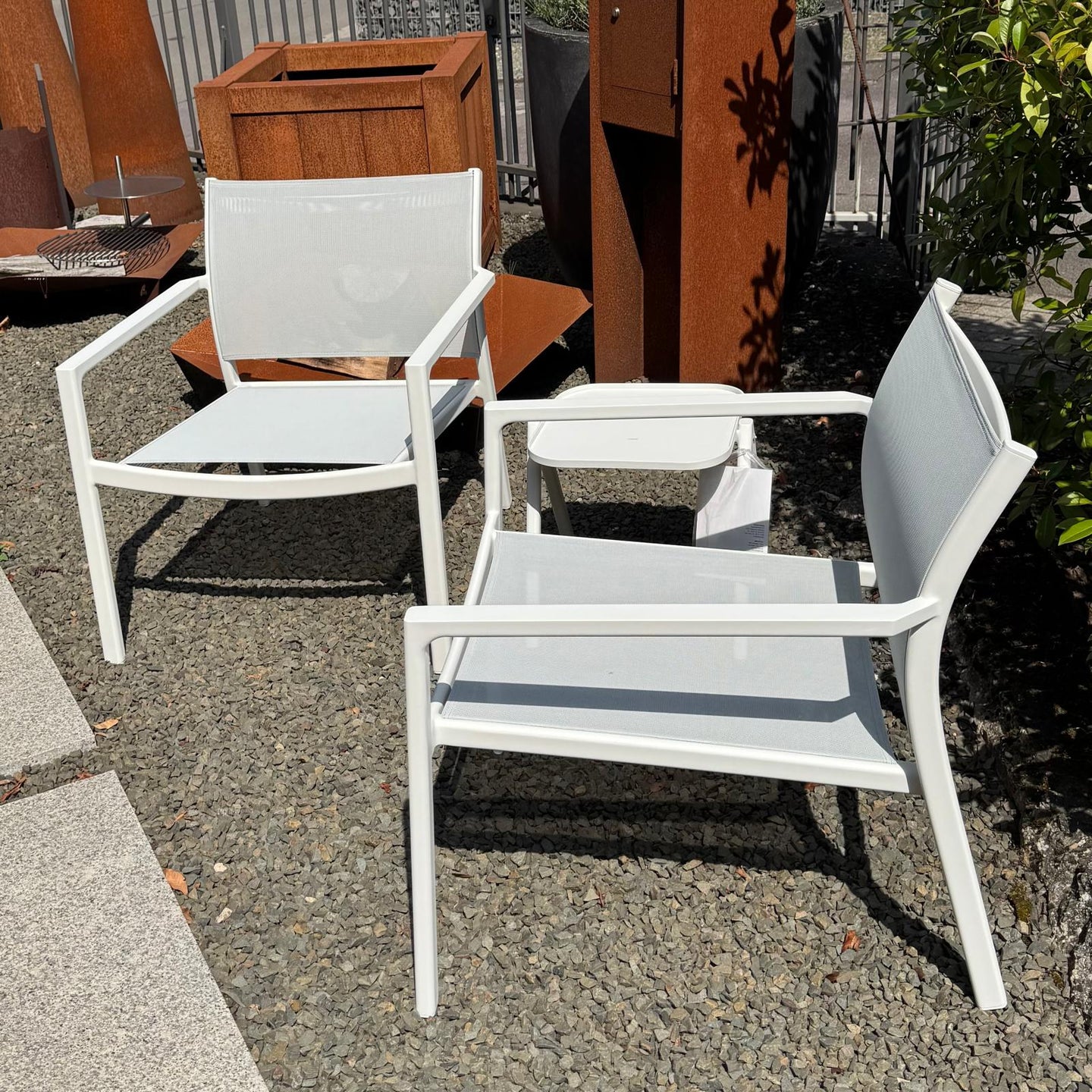 DEDON NEWPORT Sessel Set inkl. Beistelltisch White