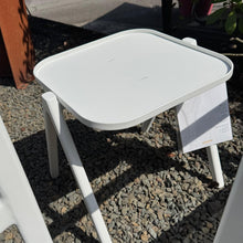 Laden Sie das Bild in den Galerie-Viewer, DEDON NEWPORT Sessel Set inkl. Beistelltisch White
