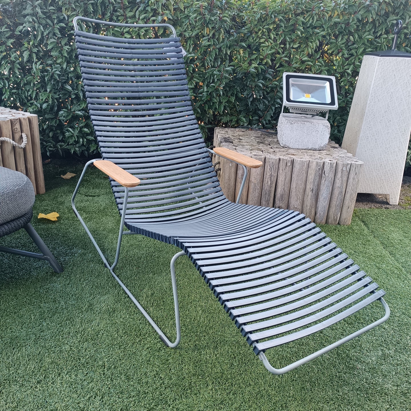 HOUE SUNROCKER