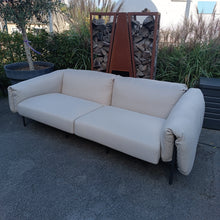 Laden Sie das Bild in den Galerie-Viewer, Outdoor Sofa ZuZu
