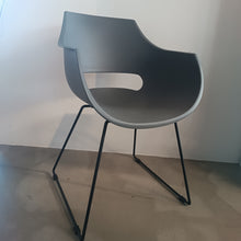 Laden Sie das Bild in den Galerie-Viewer, BoBlue Schalenstuhl PREIS 6tlg. STÜCKPREIS
