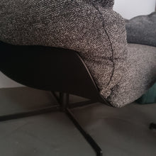 Laden Sie das Bild in den Galerie-Viewer, Softbird Sessel"
