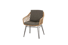 Laden Sie das Bild in den Galerie-Viewer, 4 Seasons Cottage Dining-Chair
