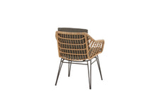 Laden Sie das Bild in den Galerie-Viewer, 4 Seasons Cottage Dining-Chair
