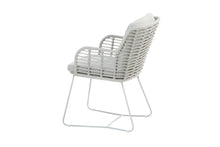 Laden Sie das Bild in den Galerie-Viewer, 4 Seasons Dining-Chair Serie Fabrice
