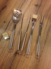 Laden Sie das Bild in den Galerie-Viewer, Grandhall Grill-Set, 5-teilig
