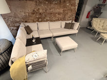 Laden Sie das Bild in den Galerie-Viewer, Stern Romy Lounge Set Aluminium greige | 5-teilig Ausstellung i Stern Lounge
