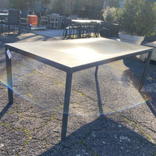 Laden Sie das Bild in den Galerie-Viewer, Solpuri Soft Outdoortisch
