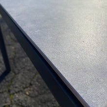 Laden Sie das Bild in den Galerie-Viewer, Solpuri Soft Outdoortisch
