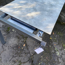 Laden Sie das Bild in den Galerie-Viewer, BEST Palazzo Auszugstisch
