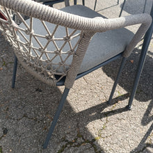 Laden Sie das Bild in den Galerie-Viewer, BRAFAB Tischgruppe Brandy 7tlg."
