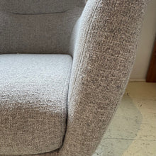 Laden Sie das Bild in den Galerie-Viewer, Sessel XL SKYE
